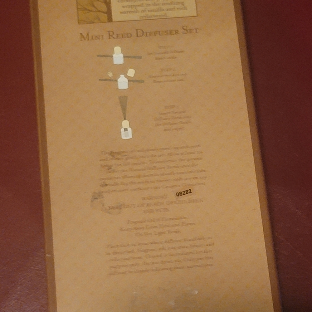Mini Reed Diffuser - Picture 5 of 5